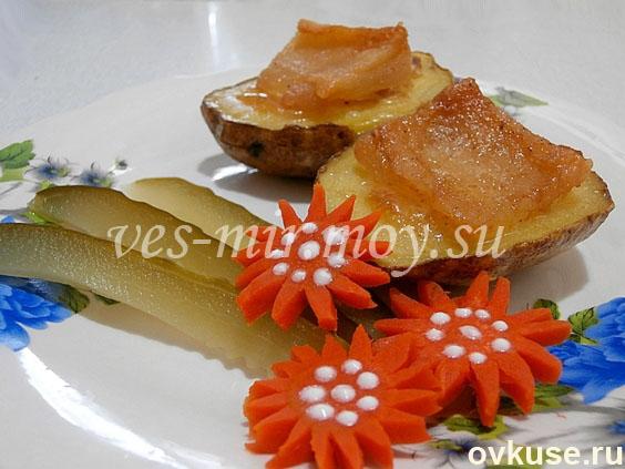 Картофель, запеченный с салом