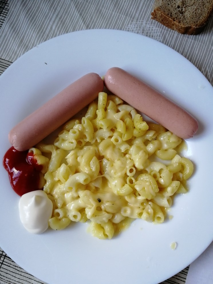 Макароны с сосисками