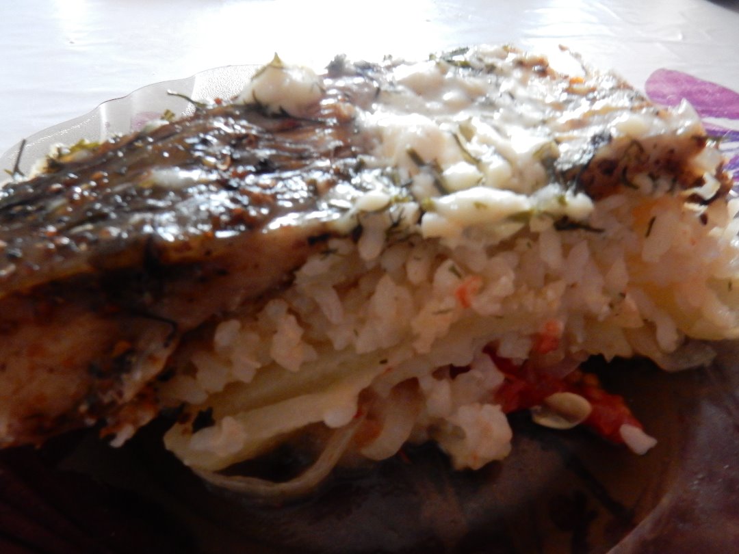 Карп фаршированный рисом и овощами запечённый в духовке - рецепт автора Елена Кутилина 🌳