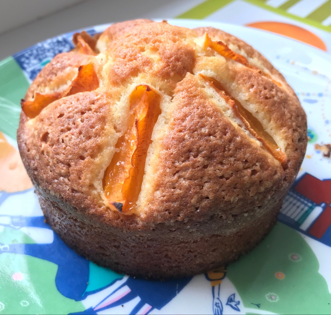 Творожный кекс с джемом и абрикосами, рецепт с фото — centerforstrategy.ru