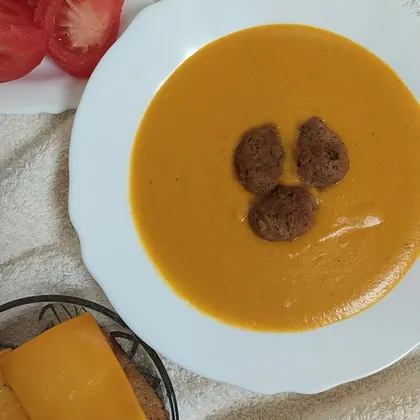 Чечевичный суп-пюре с тыквой и 'фрикадельками' (веганский)