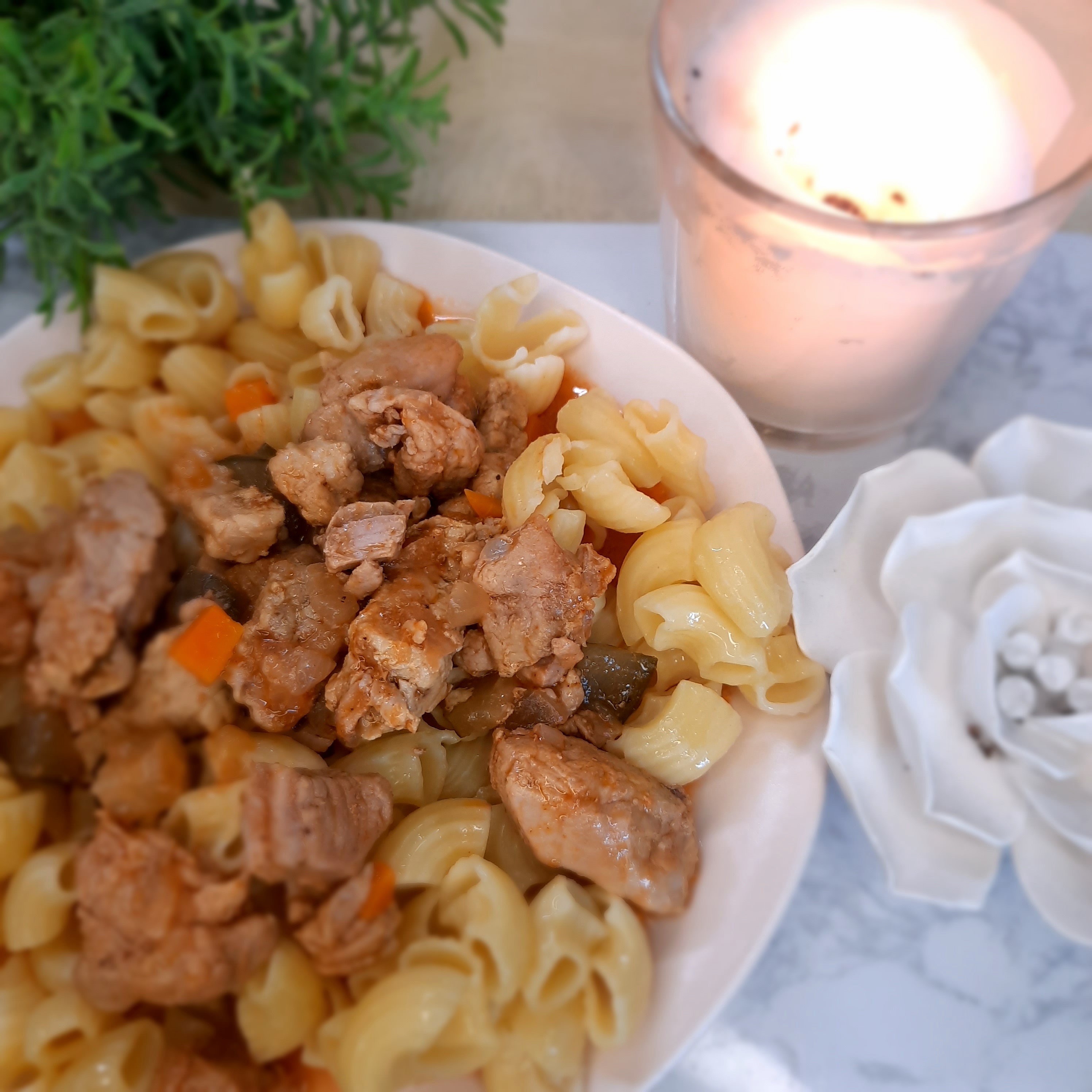 Рецепт азу из свинины с солеными огурцами