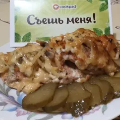 Фаршированная грибами и сыром куриная грудка