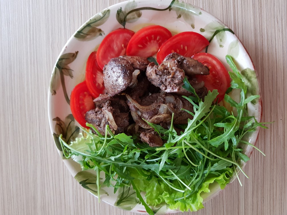 Куриная печень с приправами