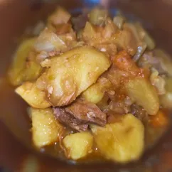 Картошка с мясом и капустой