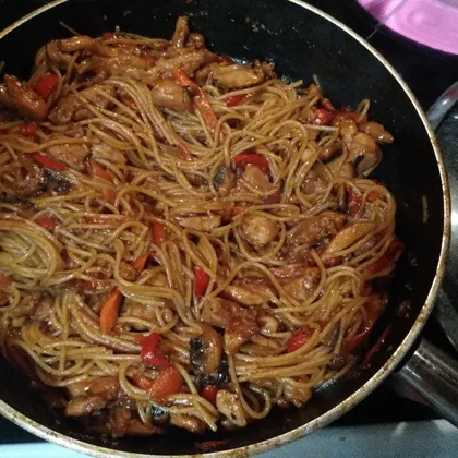 Быстрый ужин. Курица в соусе терияки с овощами и спагетти