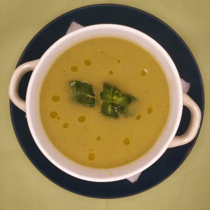 Крем-суп из зелёного горошка и стручковой фасоли