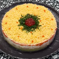 Салат «а-ля» Мимоза с тунцом