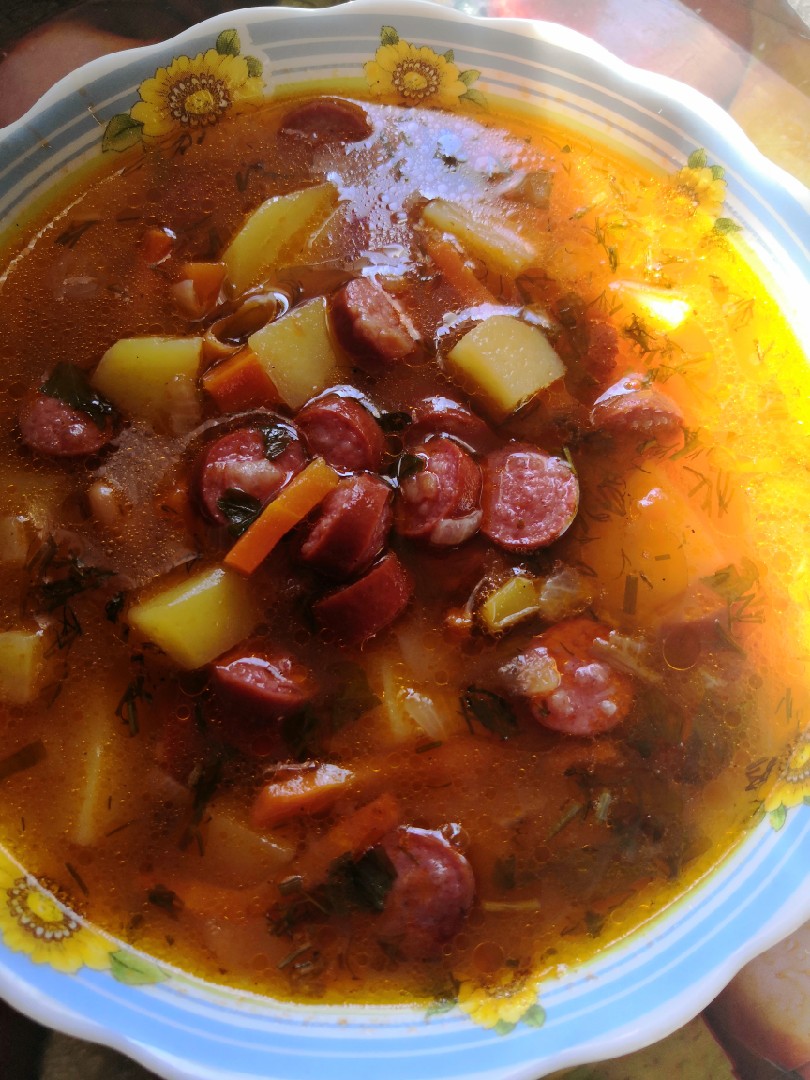 Томатный суп с охотничьими колбасками и фасолью рецепт – Европейская кухня: Супы. «Еда»