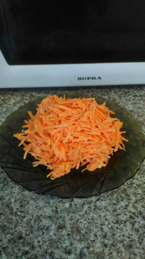 Салат из капусты и моркови с майонезом