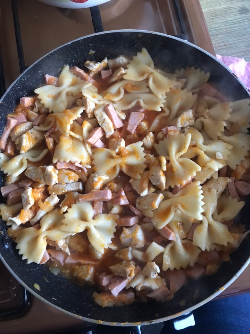 Макароны с подливой
