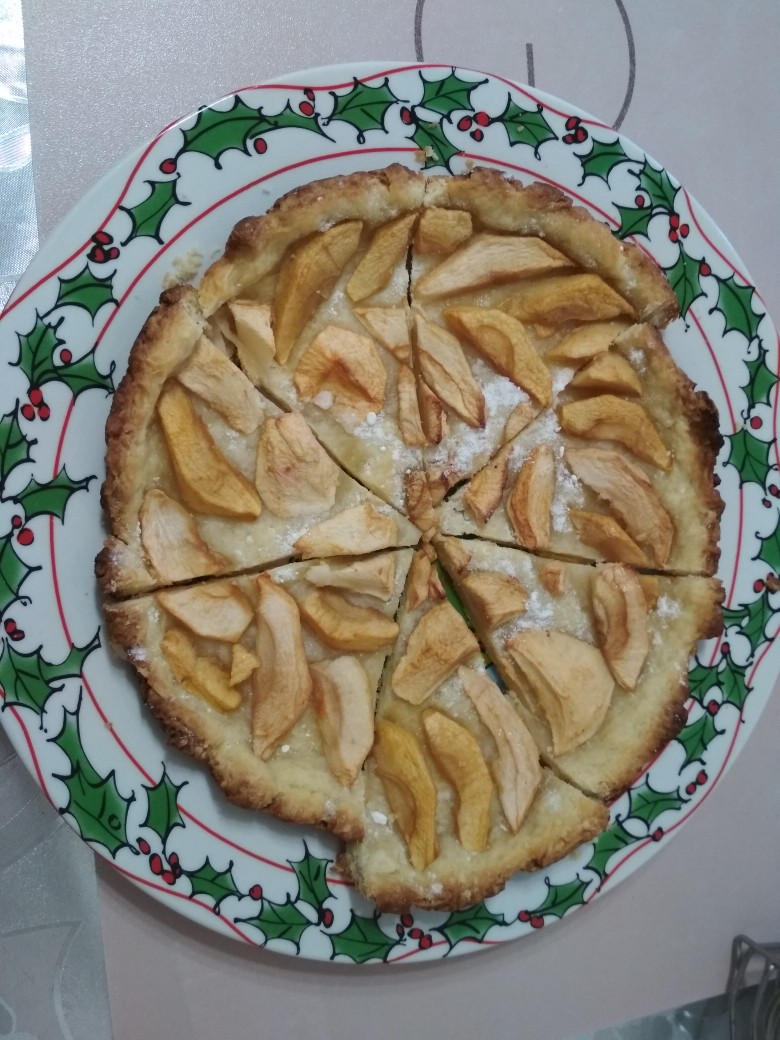 Рецепты: пирог именинный и крендель праздничный