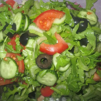 Легкий весенний салат