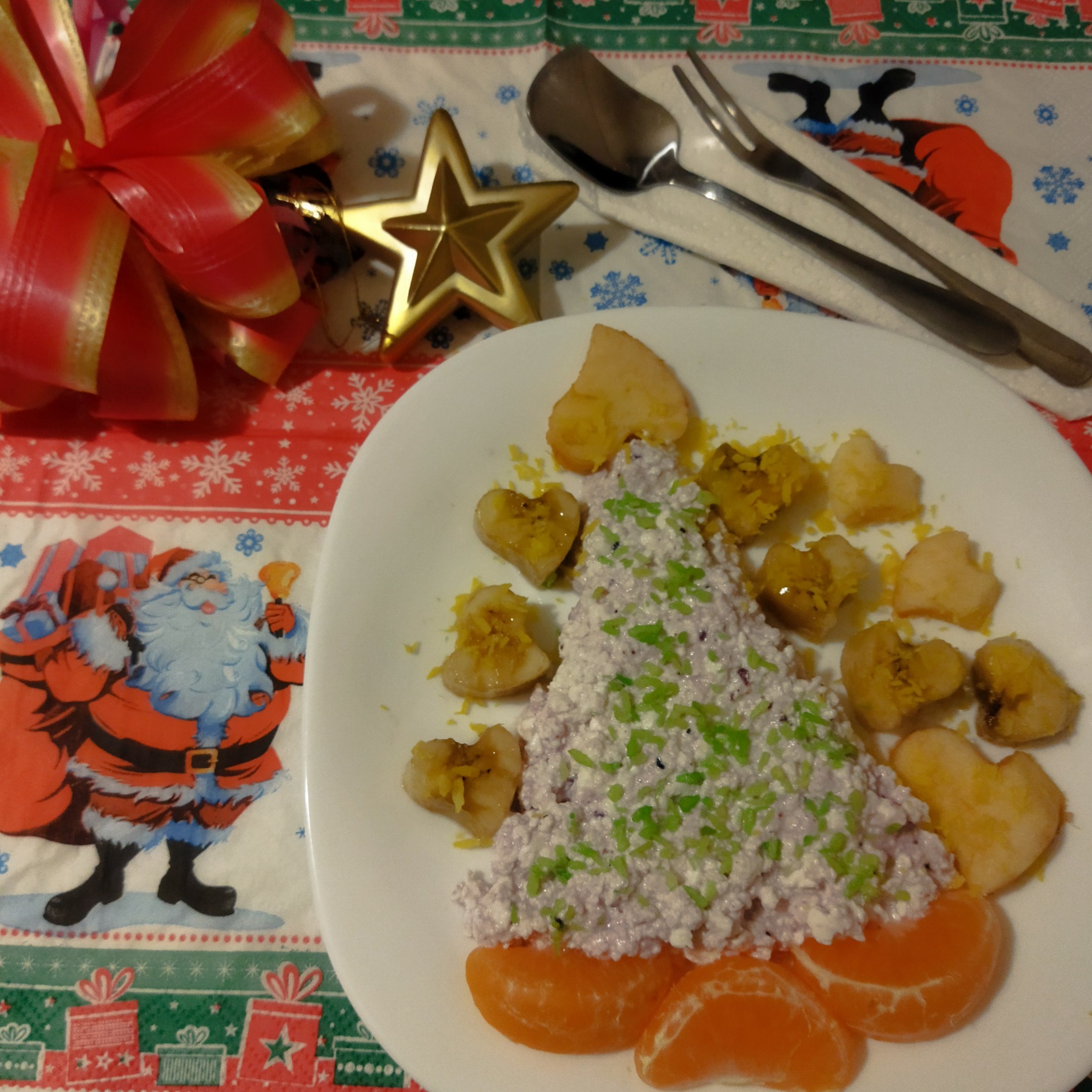 Творог с фруктами и йогуртом