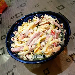 Салат блинный с колбасой