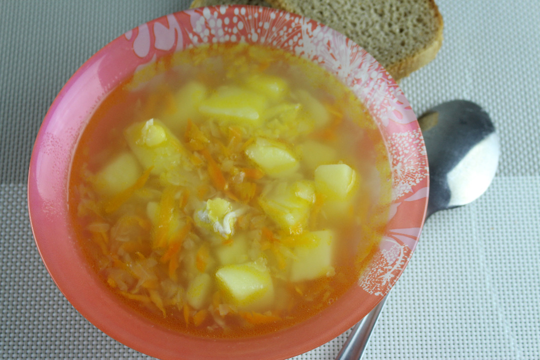 Гороховый суп с курицей и картофелем