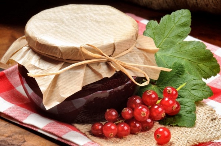 Желе из красной смородины