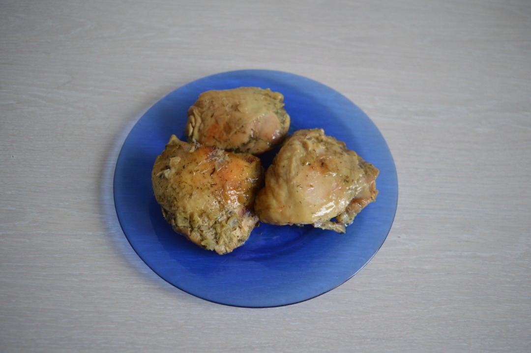 Курица, запечённая в рукаве