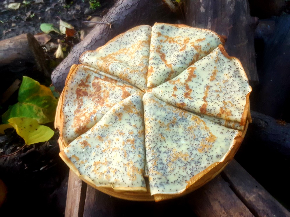 Французские блины с маком