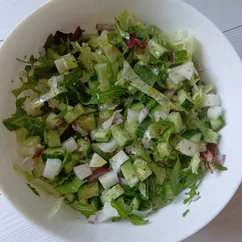 Салат зеленый с рукколой