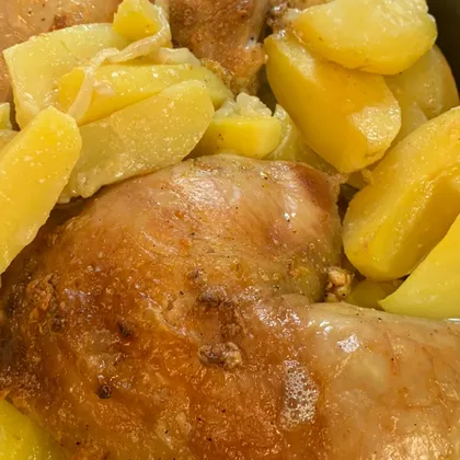 Курица с картошкой запечённая в духовке