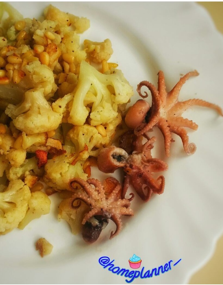 Цветная капуста с осьминогами