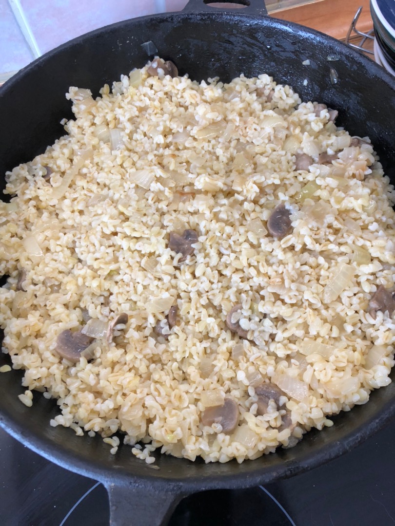 Булгур с грибами и луком