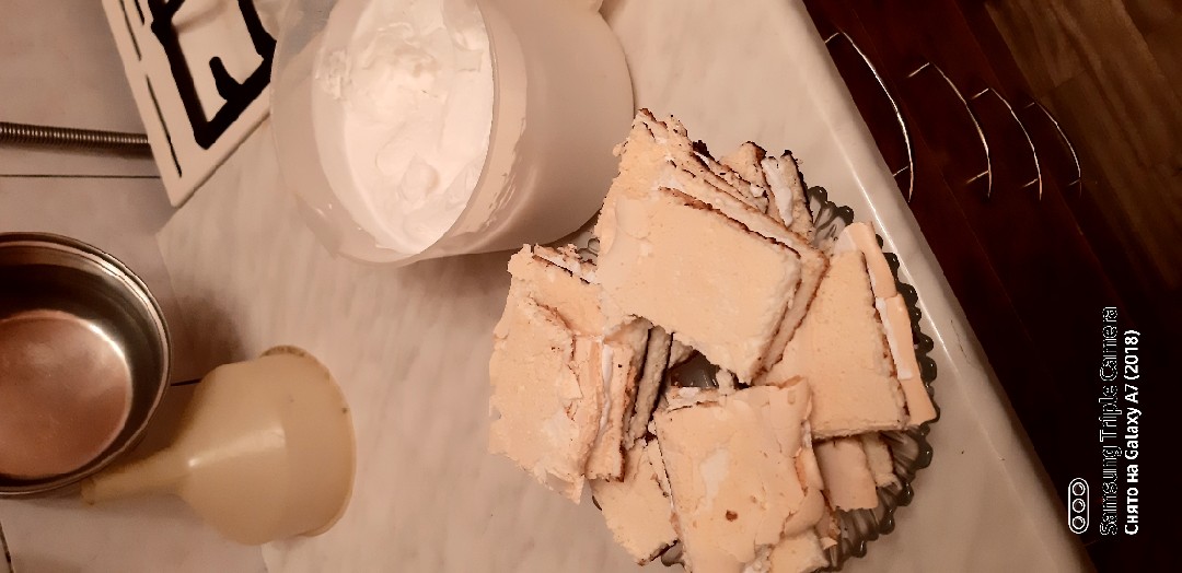 Меренговые печеньки с кремом❤