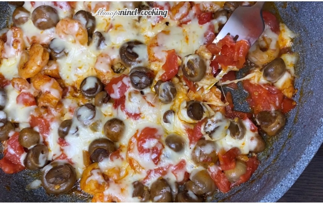 Креветки с сыром и грибами