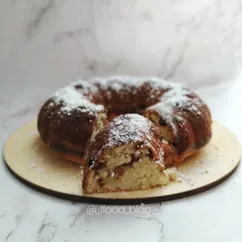 Кекс с изюмом