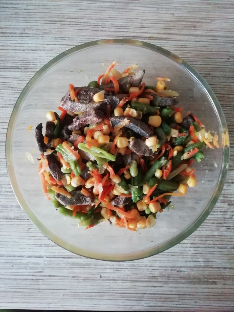 Салат с печенью