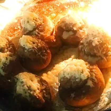 Фаршированные грибочки шампиньоны с мясом и сыром