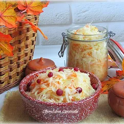 Квашеная капуста в банке