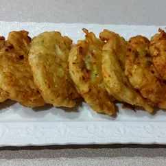 Кабачковые оладьи с творогом 