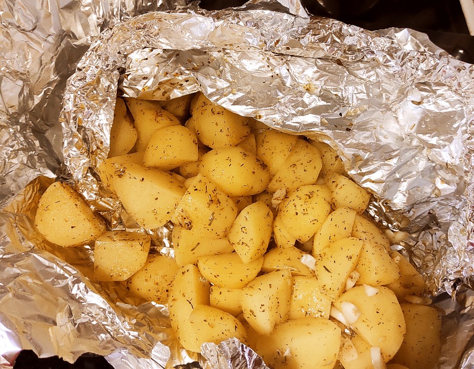 Картошка с грибами в фольге, пошаговый рецепт на 1 ккал, фото, ингредиенты - Oks