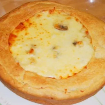 Пирог с грибами, сыром и картофелем