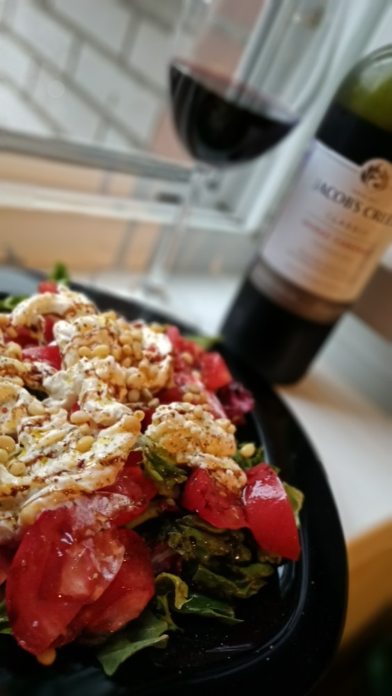 Салат со страчателлой