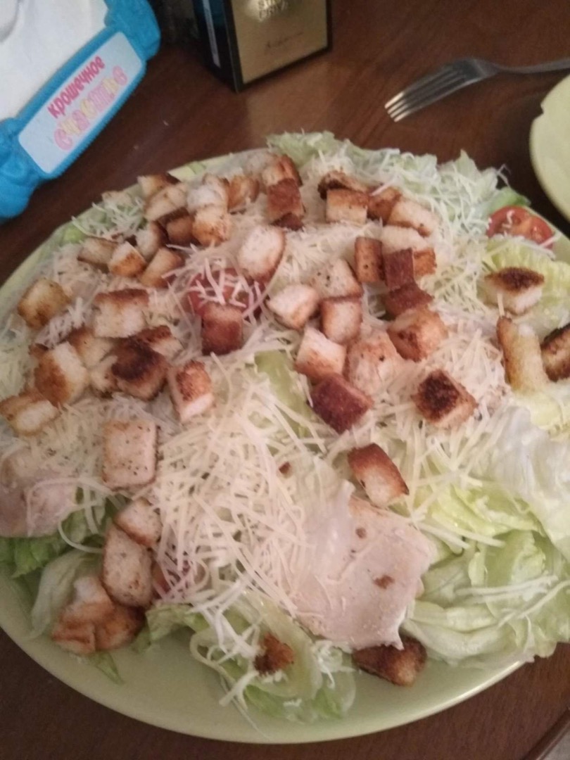 Цезарь с курицей