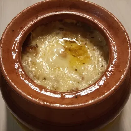 Классический французский луковый суп 🇫🇷 - лук в бульоне с сыро