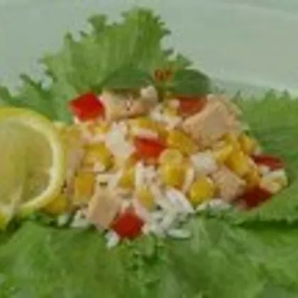 Салат рисовый с рыбой
