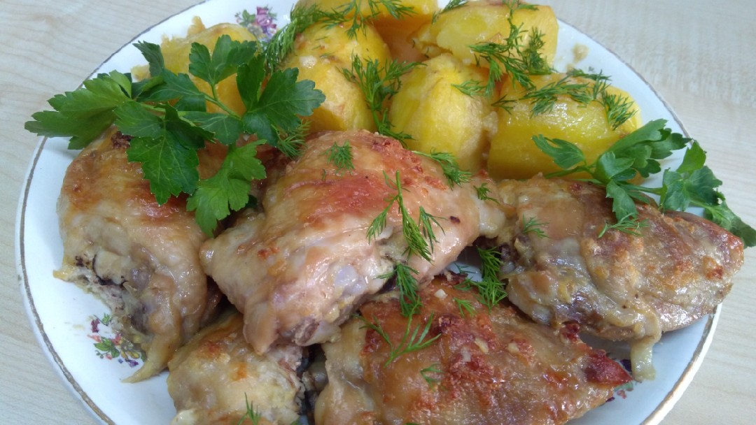 Куриные бедрышки в духовке (быстро, во рту тают)