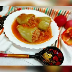 Фаршированные перцы, тушёные в томате 🌶️🍲