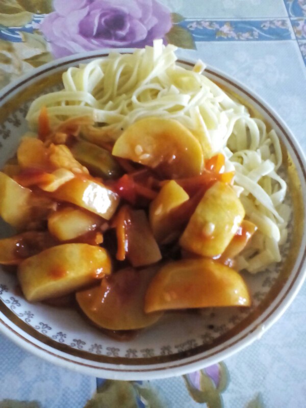 Кабачки в томате