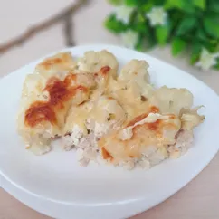 Запеканка с куриным мясом и цветной капустой