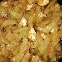 Жареная картошка с грудкой