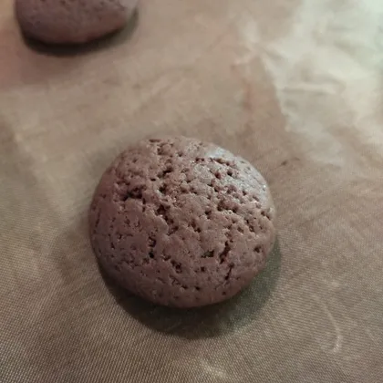 Шоколадное печенье (с трещинками)