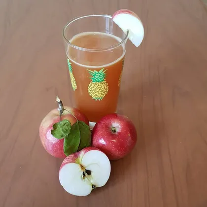 Натуральный яблочный сок