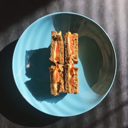 Сэндвич-гриль Капрезе