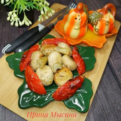 Запечённые шампиньоны с помидорами и сельдереем 