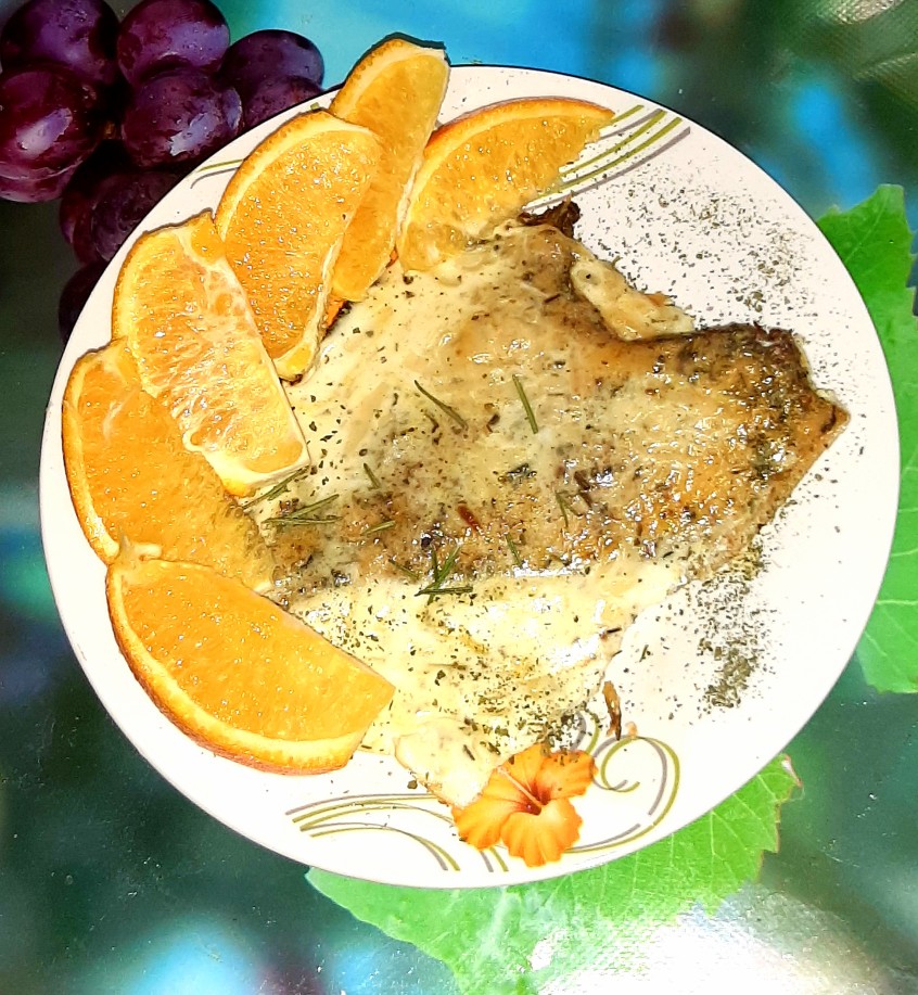 Запеченный лосось с апельсином и гранатом